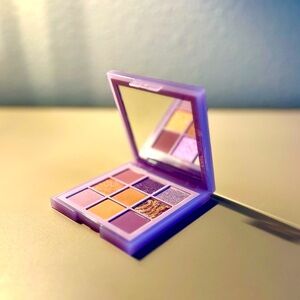 HUDA BEAUTY PASTEL Lilac Obsessions Eyeshadow Palettes